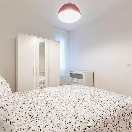 Agradable piso de dos habitaciones en Chamberí Madri Exterior foto