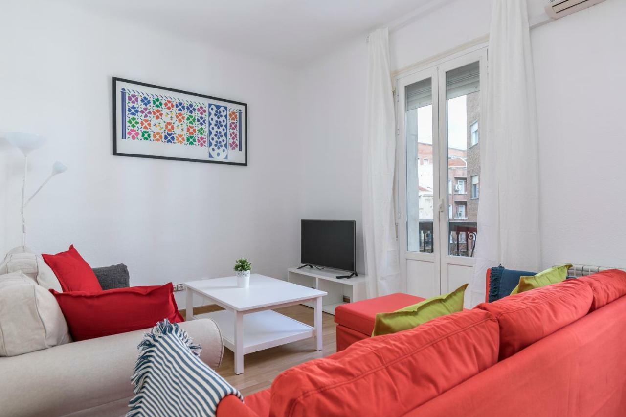 Agradable piso de dos habitaciones en Chamberí Madri Exterior foto